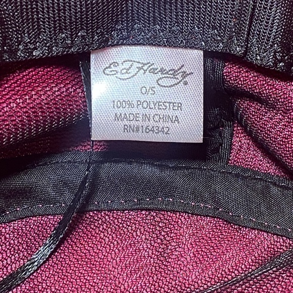 Ed Hardy Burgundy Bucket Hat - Picture 2 of 4